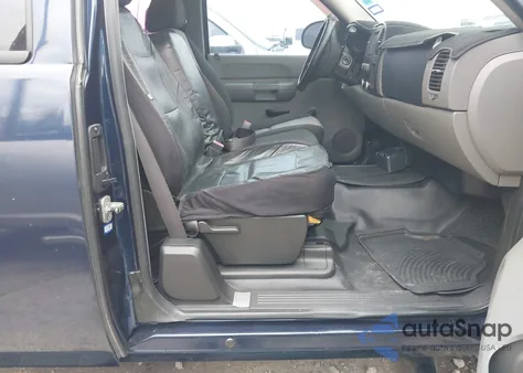 2009 Chevrolet Silverado 1500 Work Truck z USA, uszkodzony, nr VIN 1GCEC19X39Z194597